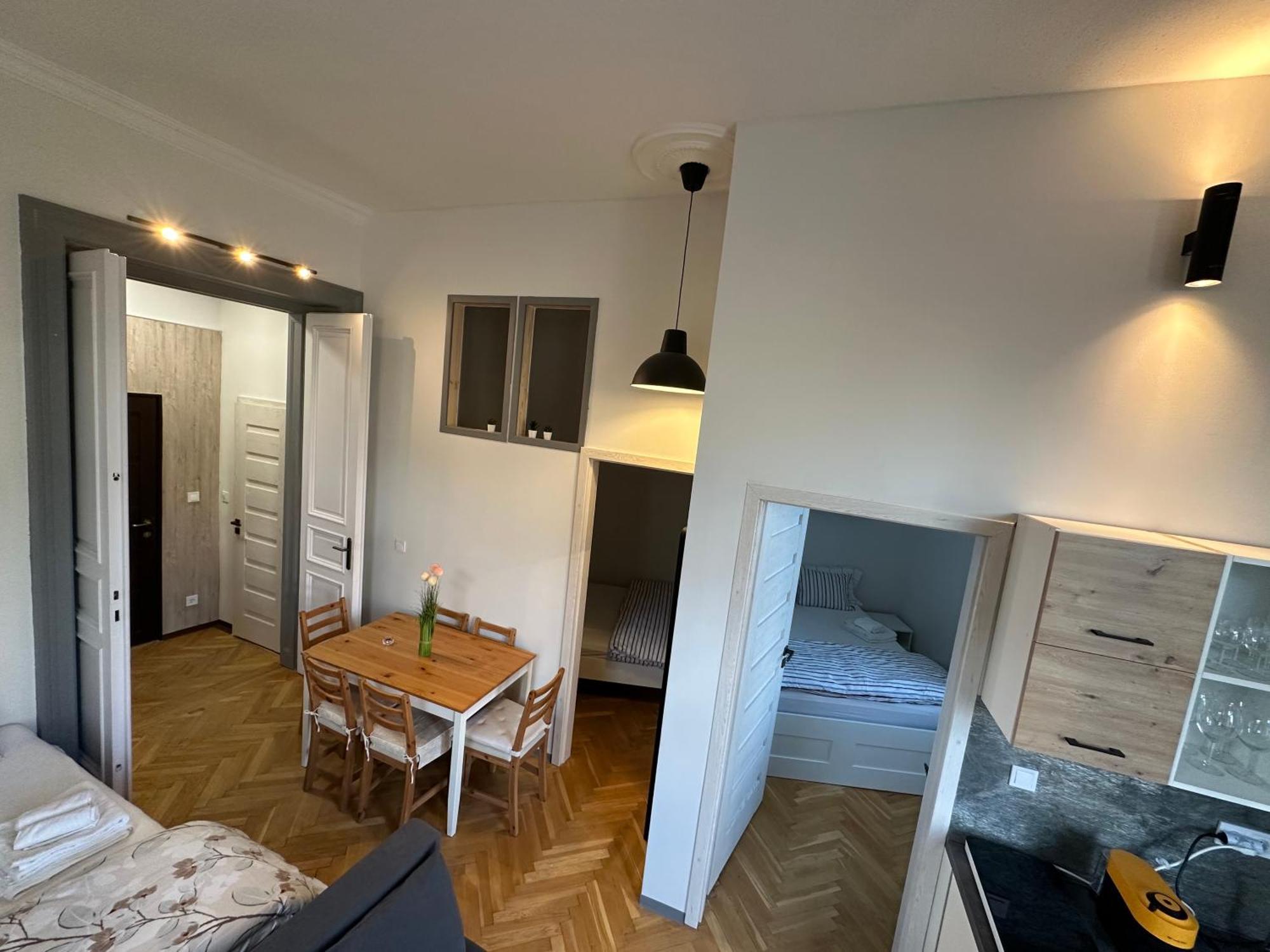 Central Panorama Balcony ,2Ac,2Br Renovated — Photos 1